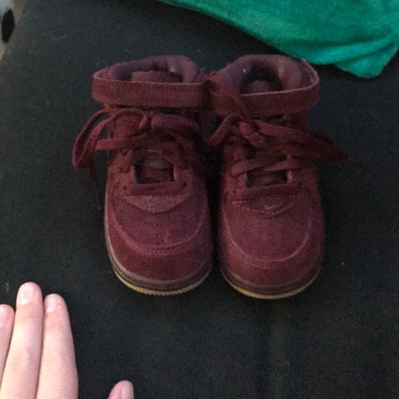 2018 Air Force 1 Mid’s! Excellent condition! - Picture 2 of 6